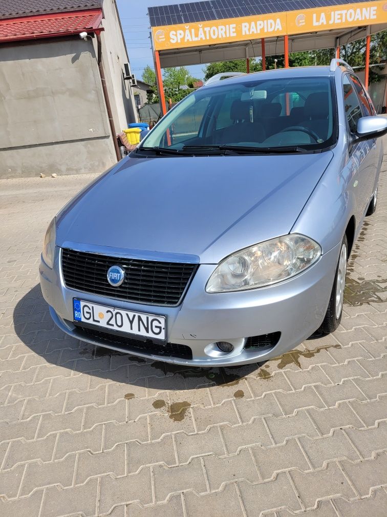 Vând Fiat Croma 2005