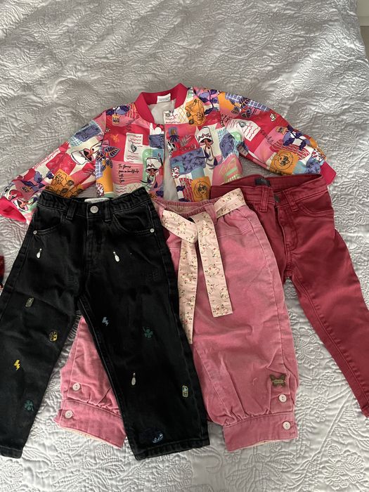 Малко хубави дрешки за момиченце