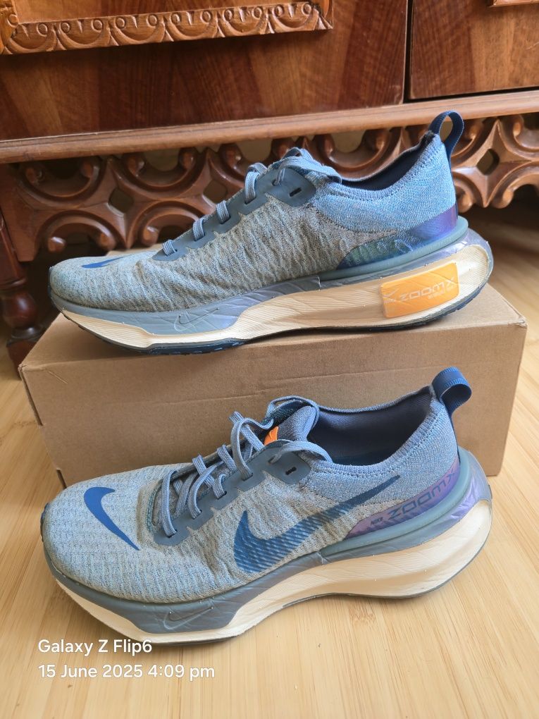 Nike invincible 3 Zoomx DR2615-401 42(26.5) zoom