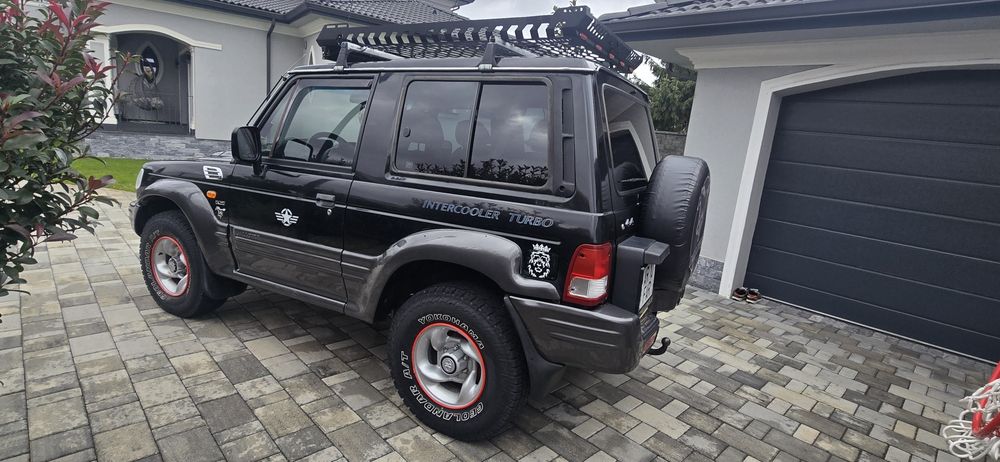 1Hyundai Galloper