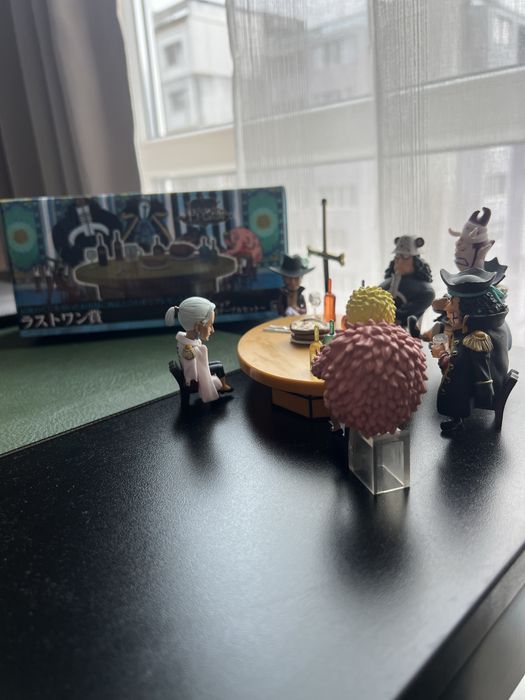 Колекционерски сет Shichibukai Conference Table Set/Holly Land