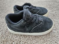 Бебешки маратонки Nike, 22