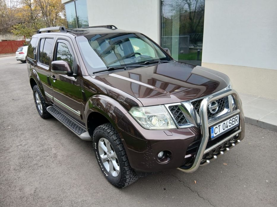 Nissan Pathfinder 2012 7 locuri automat 3.0 L diesel extra full impeca