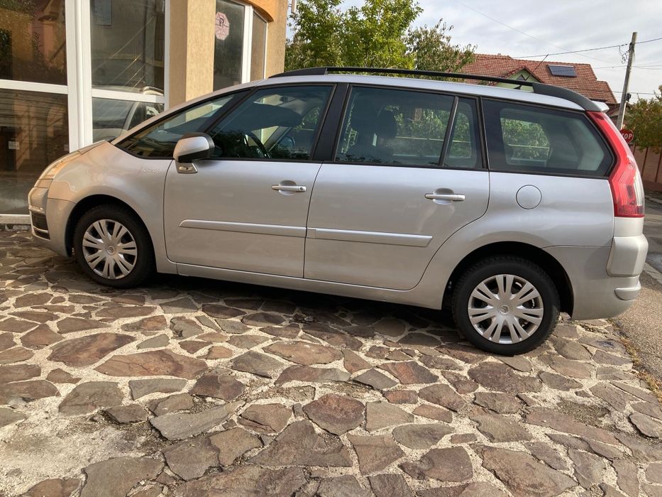 Vand Citroen Picasso 2012 cu cutie robotizata