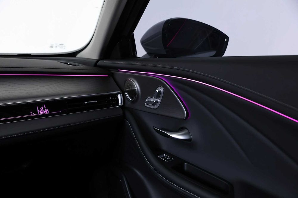 Arrizo 8 Hybrid янги бизнес седан