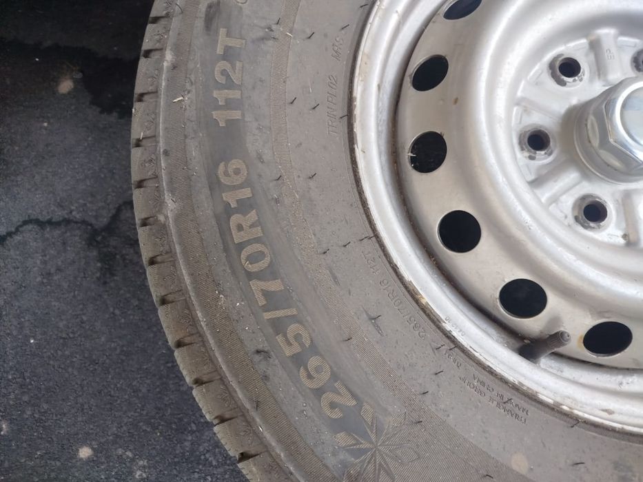 Резина б/у, в отличном состоянии