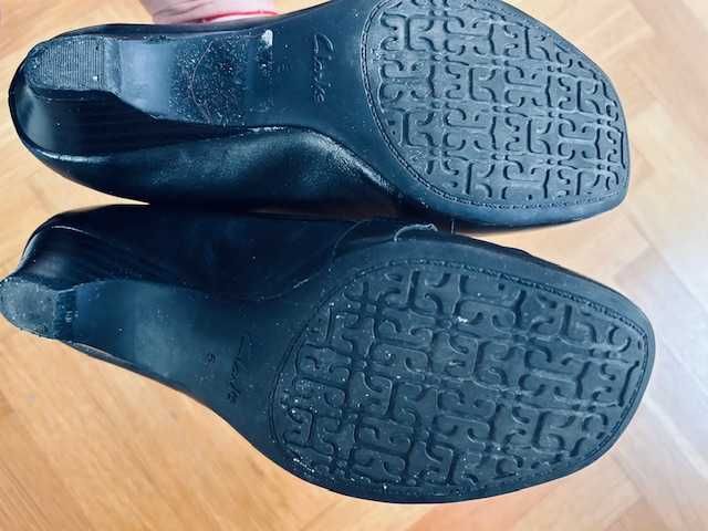Clarks оригинални кожени дамски обувки