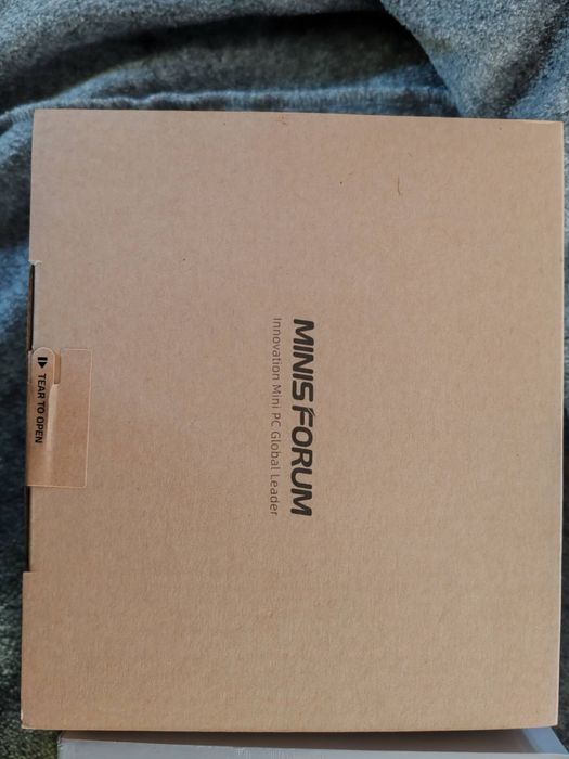 Mini PC Minisforum UM750L Slim, GMKtec G10