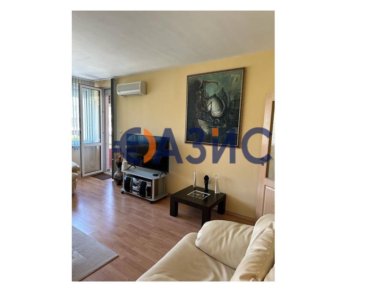 Продава се Двустаен апартамент в к.к. Слънчев бряг - 75 кв.м за 1040 €/кв.м - Снимка #2