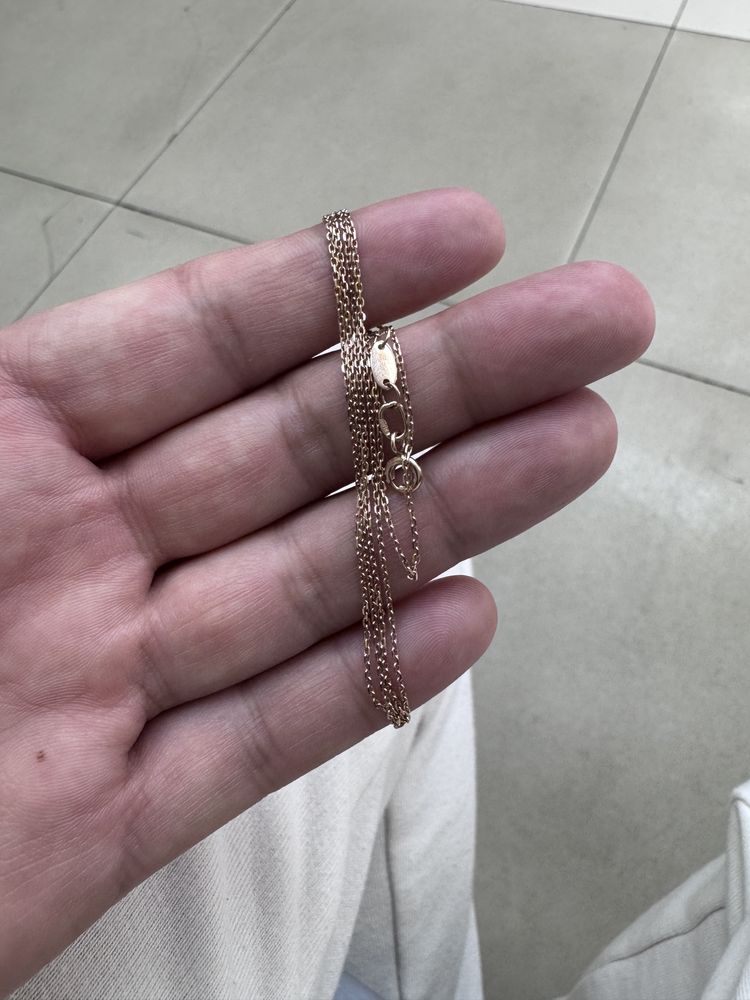 Продам золотую цепочку