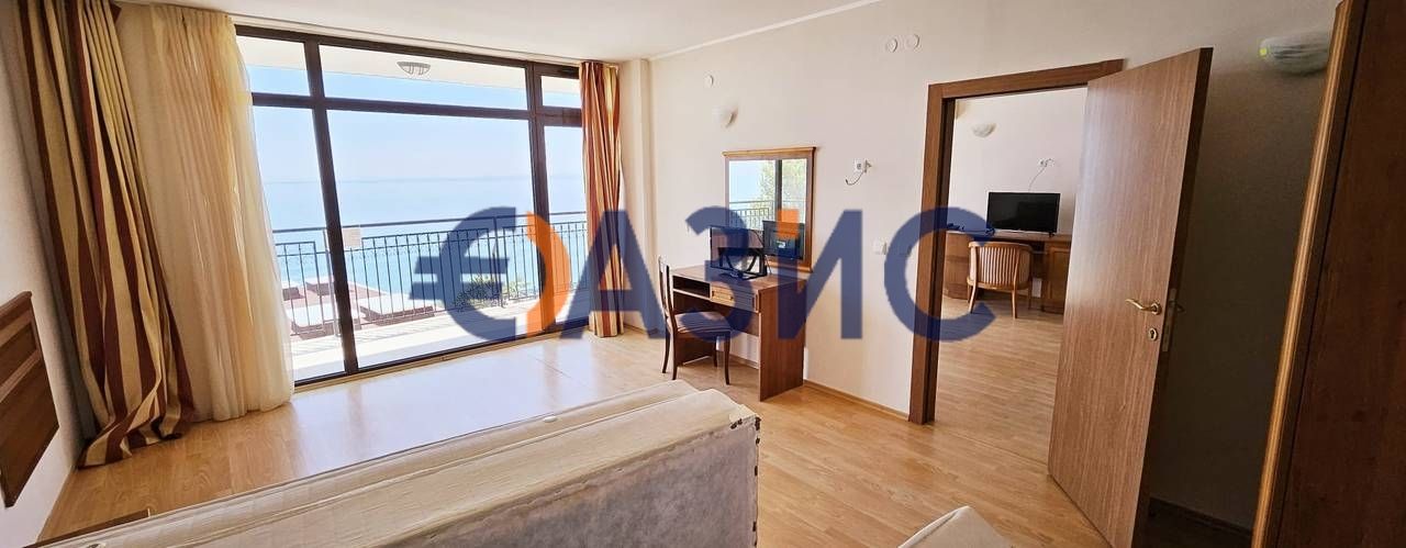 Продава се Двустаен апартамент в Свети Влас - 110 кв.м за 1000 €/кв.м - Снимка #3
