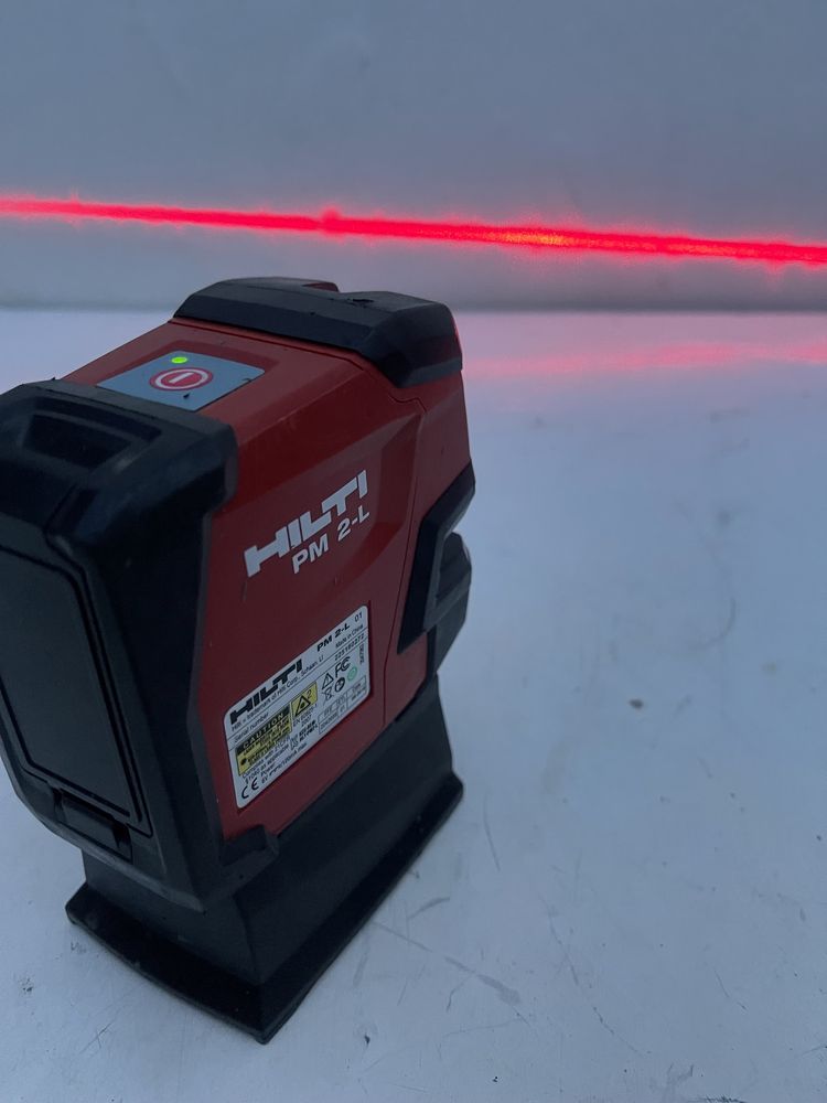 Hilti pm 2L laser orizontal vertical trasat aliniat bosch