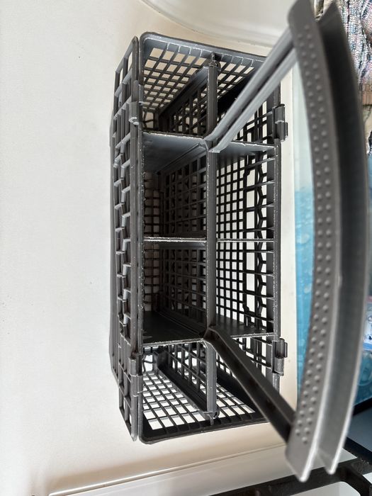 Suport tacamuri masina de spalat vase
