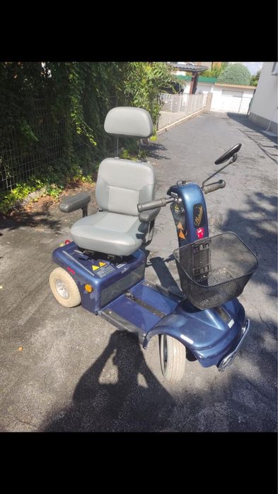 SCOOTER ELECTRIC  pentru vârstnici sau persoane cu dezabilitati
