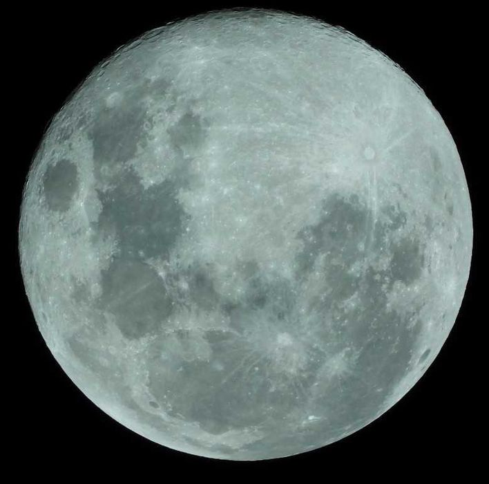 Фотоапарат NIKON P1000 16 MP,  125X zoom, 24-3000 mm, 4к видео
