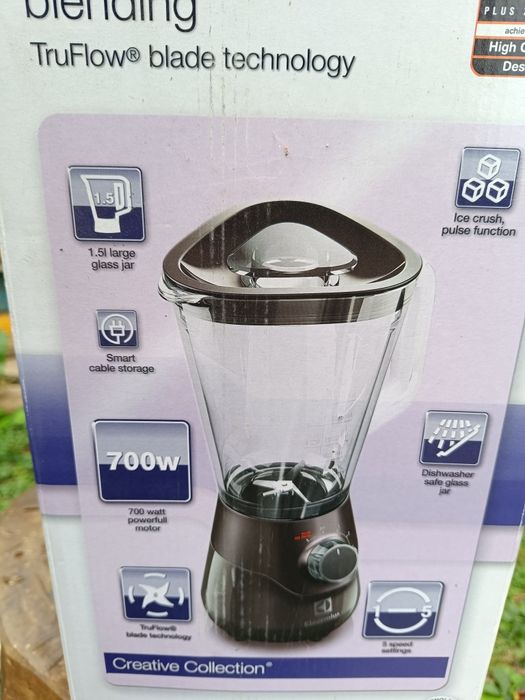 Blender Electrolux Creative Collection ESB5400BK, 700 W[Nefolosit,Nou]