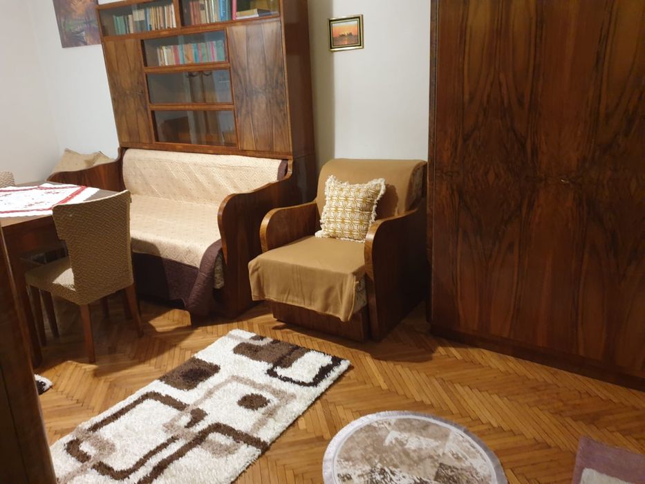 Mobila antica din anul 1940-1950