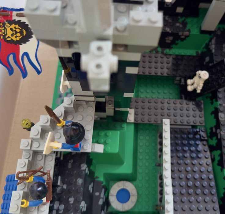 LEGO® 6090 Royal Knight's Castle