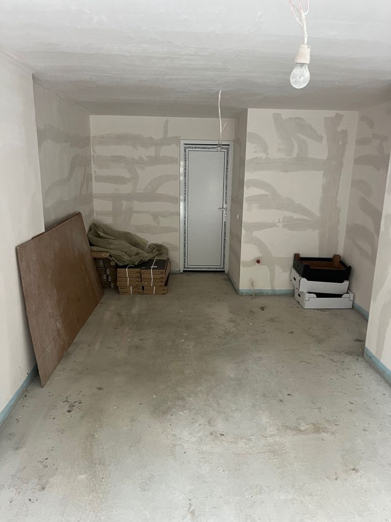 Продава се Тристаен апартамент в Асеновград - 103 кв.м за 1250 €/кв.м - Снимка #20