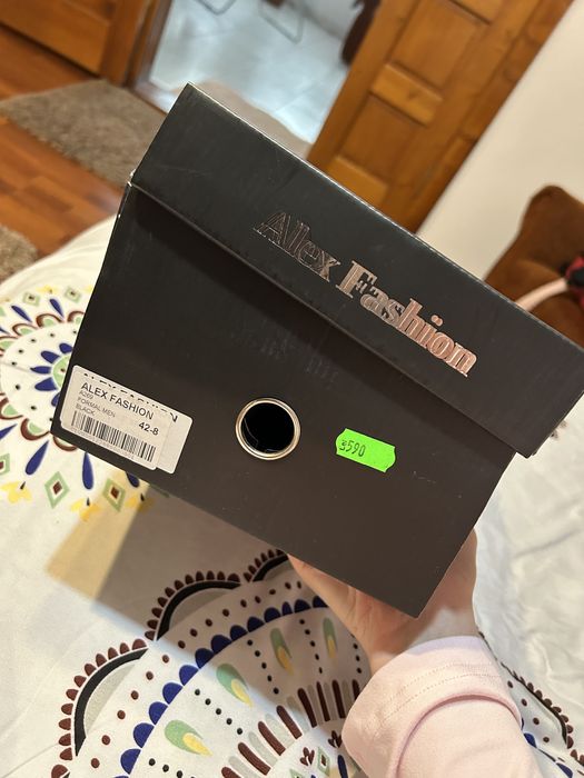 Vand pantofi eveniment