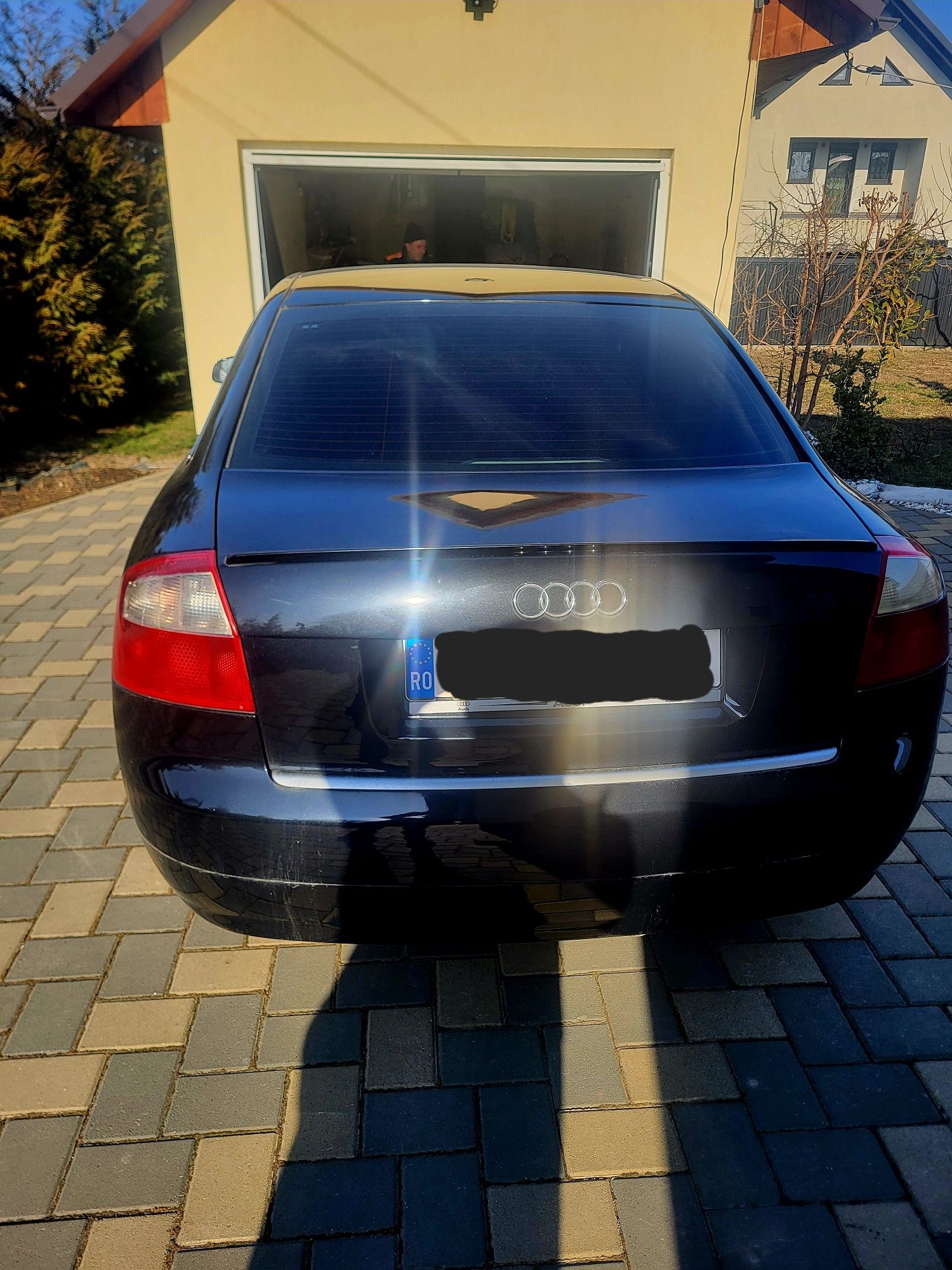 Audi A4 B6 1.9 TDI an 2003 101 CP preț 2100 euro
