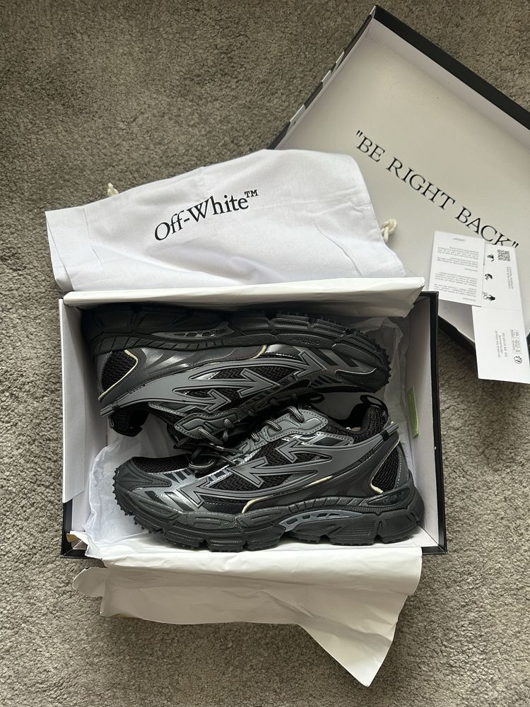 Off-White Be Right Back