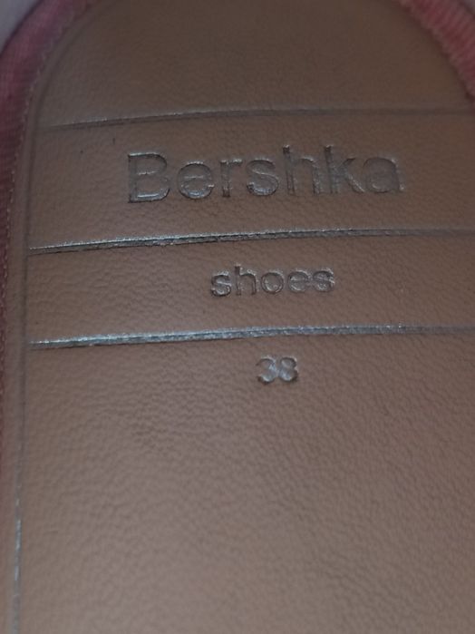 Кожени обувки Bershka и Graceland