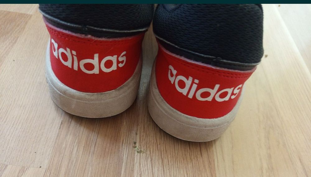 Кецове Адидас 40 номер!