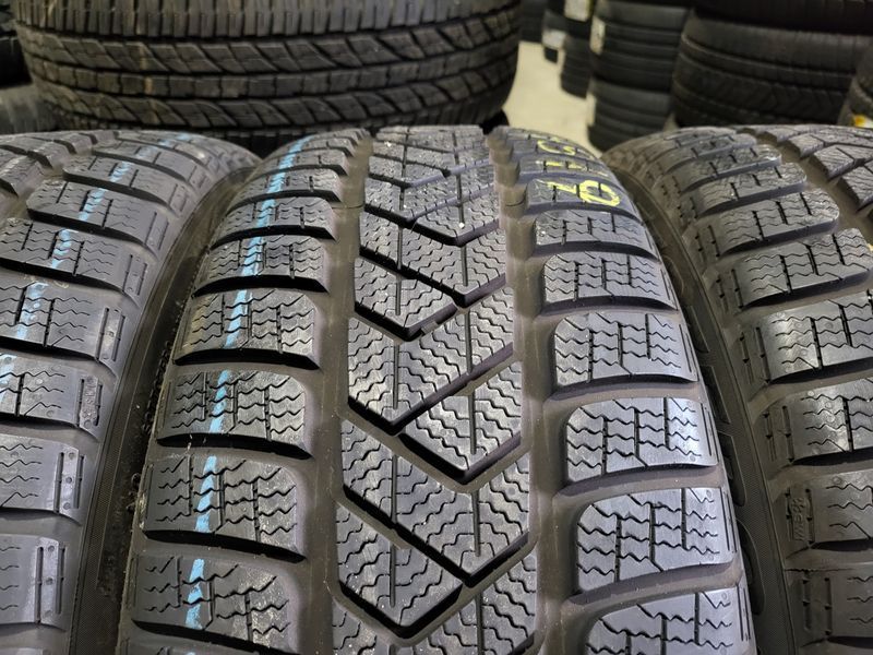 235/45/19 PIRELLI 4бр