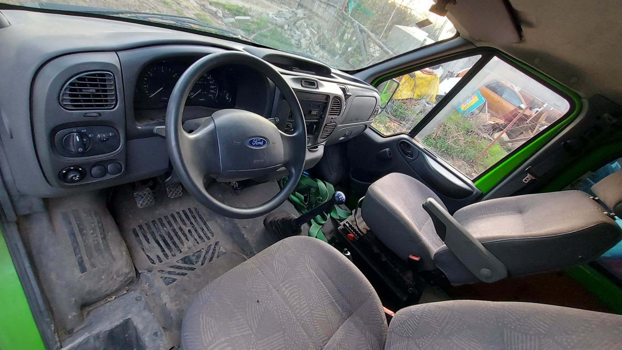 Ford transit, în stare tehnică foarte bună