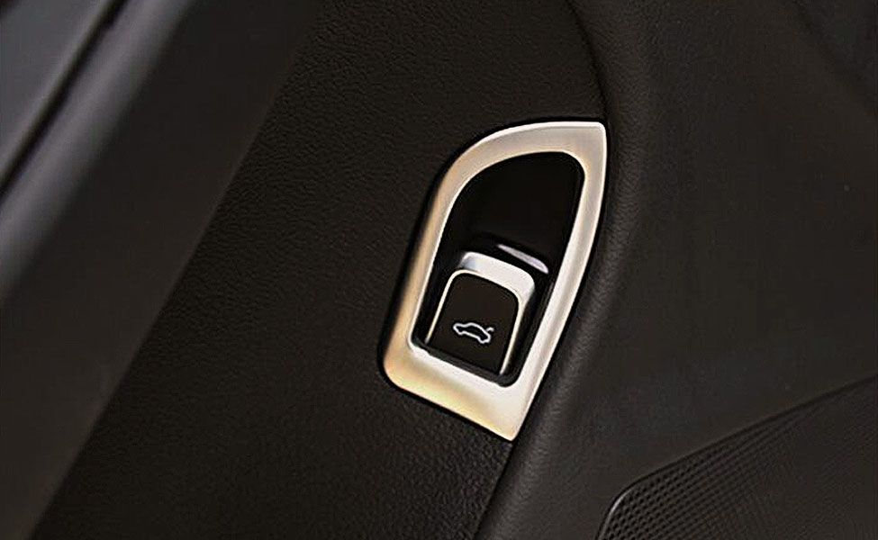 Ornament metalic buton portbagaj - Audi A4 (B8), A5