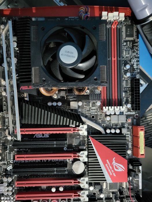 Дъно Asus Crosshair Formula IV + Phenom 1090t