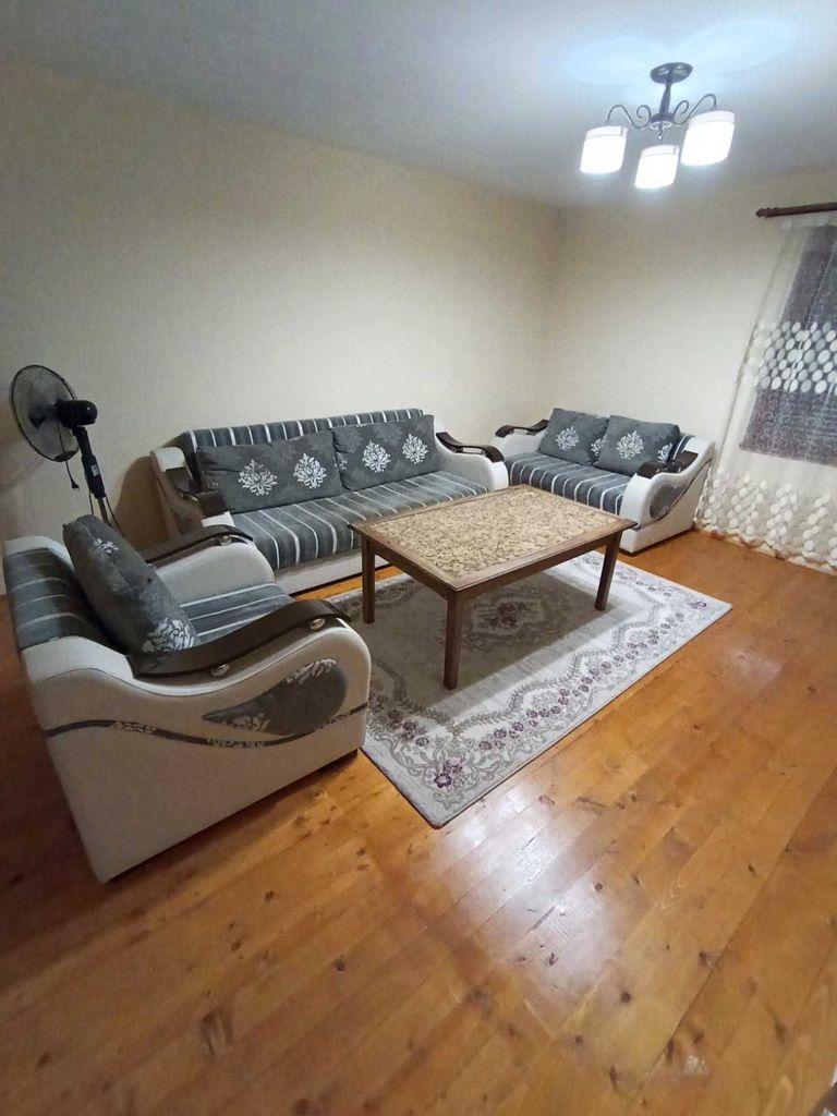 Продава се Къща в с. Ловец, Област Търговище - 1255 кв.м за 54 €/кв.м - Снимка #8