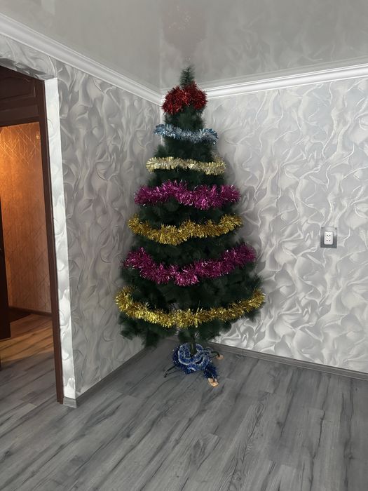 Елка искуственная