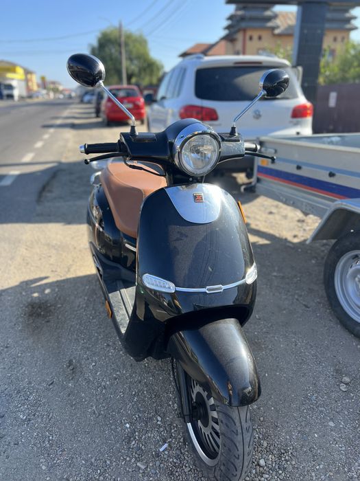 Scuter Explorer Gy6