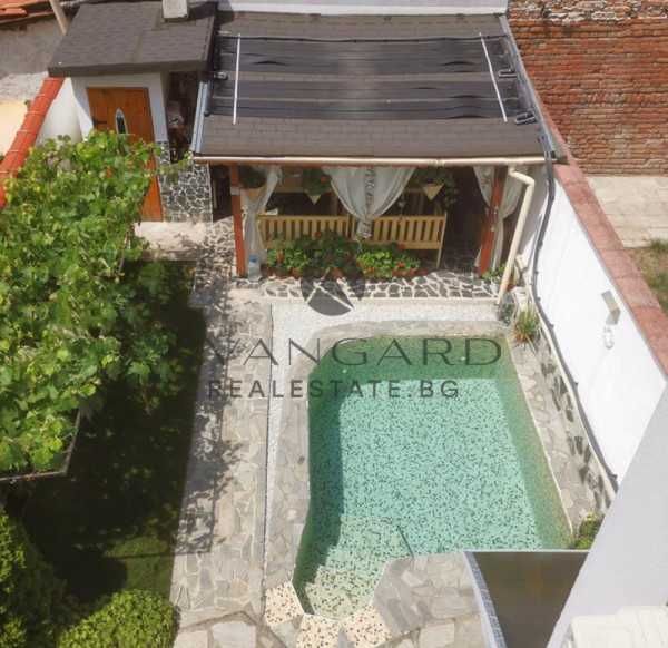 Продава се Магазин в Пловдив, Център - 131 кв.м за 1781 €/кв.м - Снимка #6