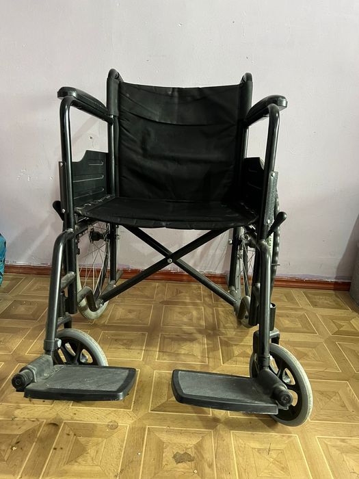 Инвалидная коляска
