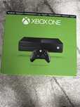 Xbox One cu Alimentator si controller scuff