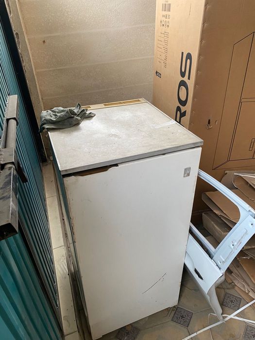 Холодильник белый