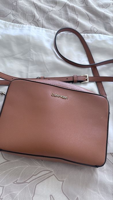 Оригинална чанта Calvin Klein