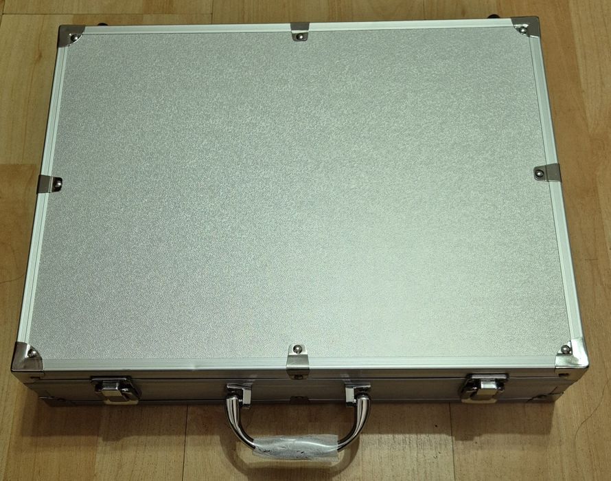 Cutie Diplomat depozitare ceasuri din aluminium pentru 18 ceasuri