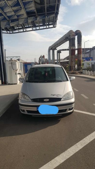 Vând Ford Galaxy