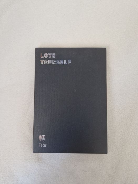 Love yourself: Tear. U version