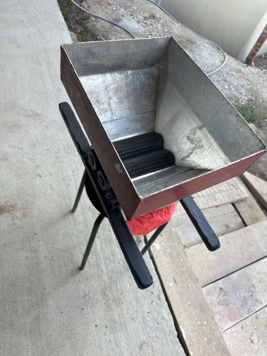 Storcator/zdrobitor pentru struguri