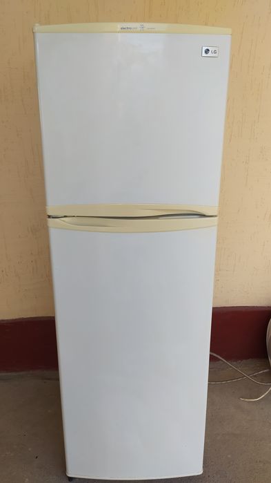 Продам холодильник