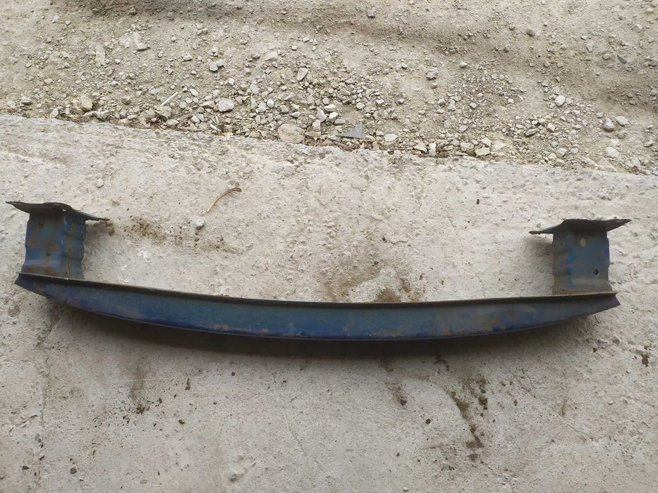 Греда под задната броня за Шкода Октавия 3 комби.