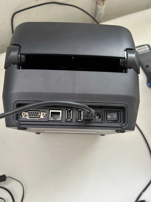 Argox- imprimanta termica portabila  pentru etichete adezive