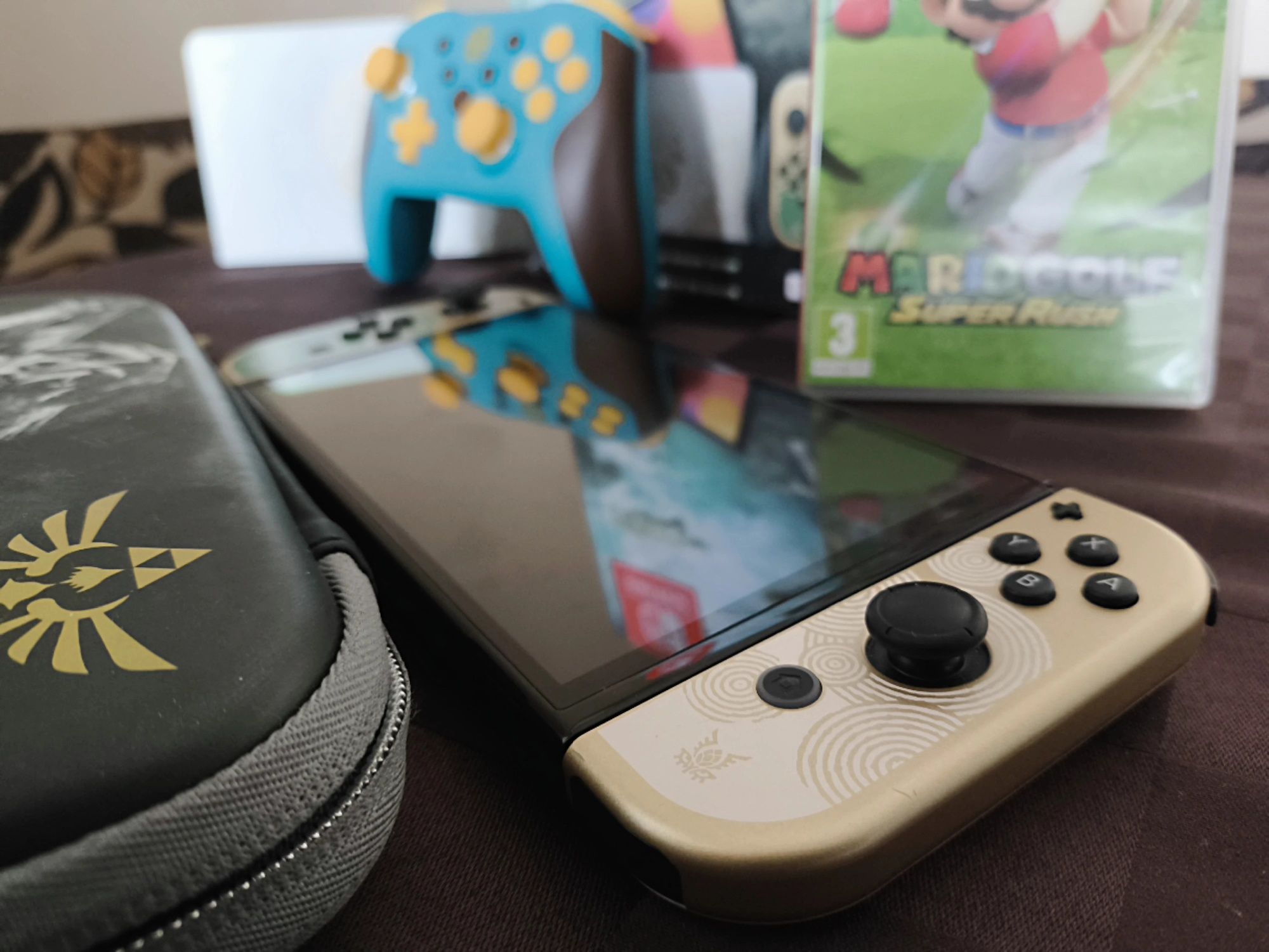 Nintendo Switch OLED Zelda Tears of the Kingdom Edition