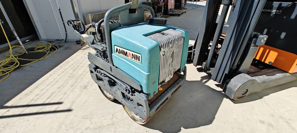 Cilindrii compactori Ammann / Mikasa 750 kg