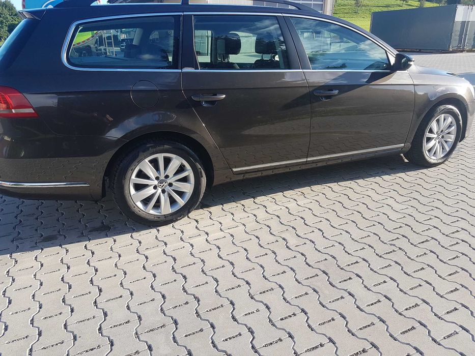 Passat alltrack b7 2013 2.0 tdi sau schimb cu Multivan